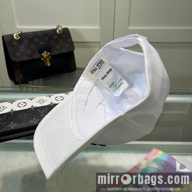 Replica Miumiu cap dx49