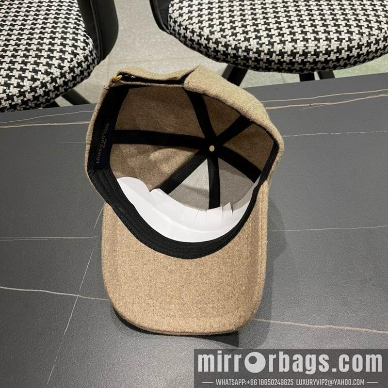 Replica LV cap 121401