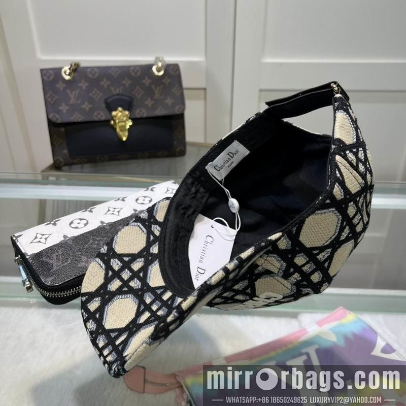 Replica Dior cap dx33