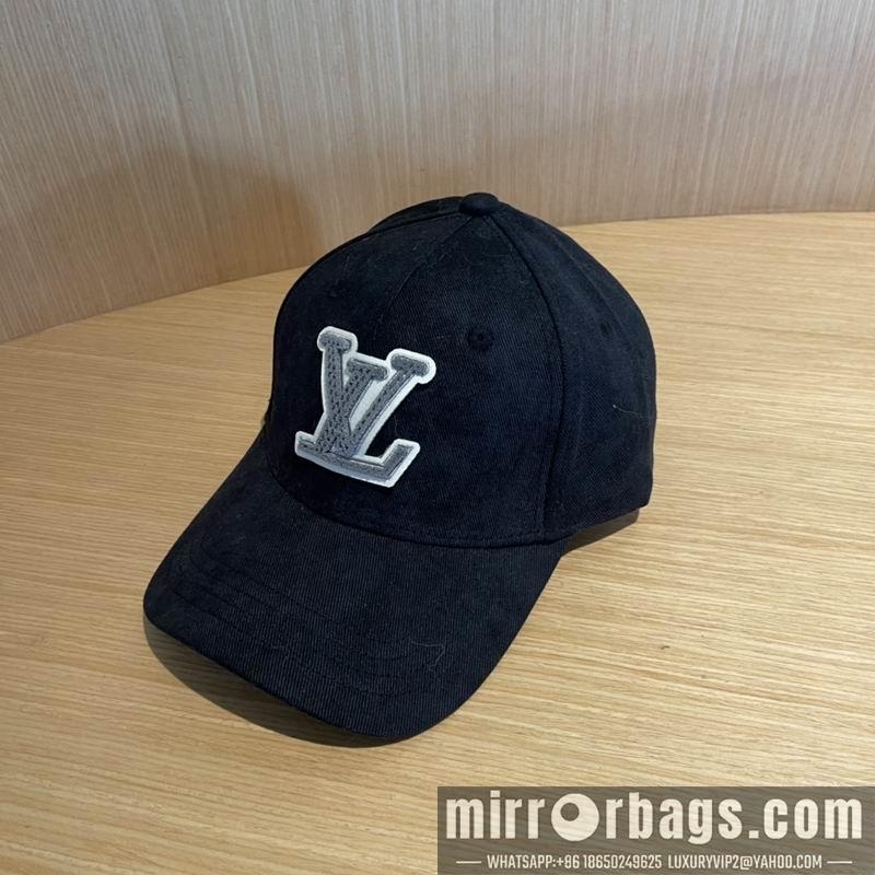 Replica LV cap 121405