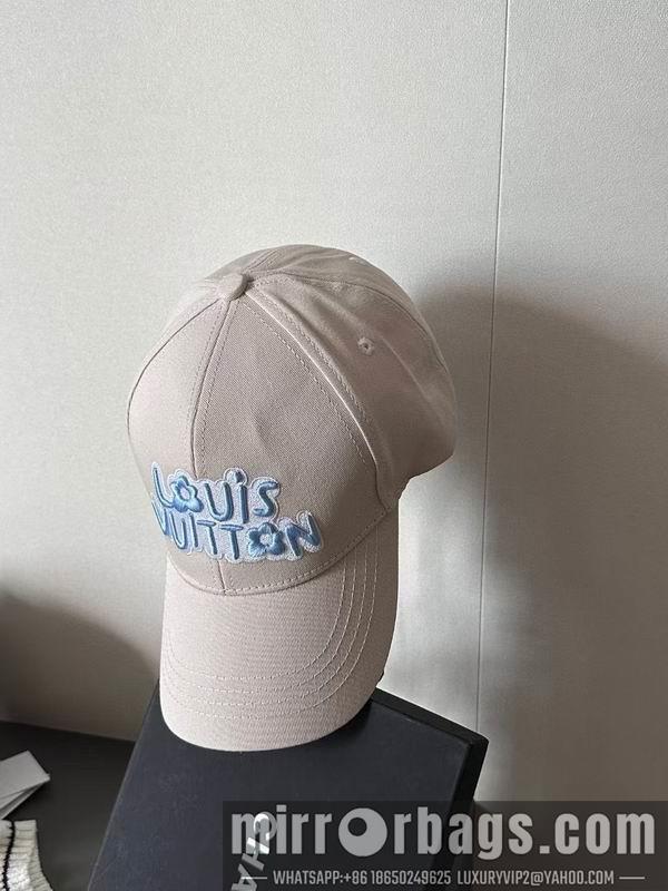 Replica LV cap dx30