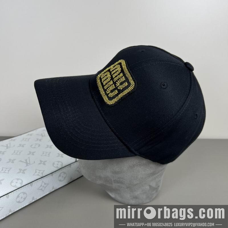 Replica Miumiu cap dx20