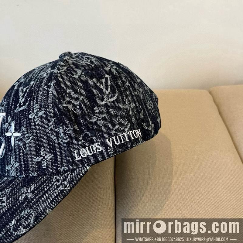 Replica LV cap dx42