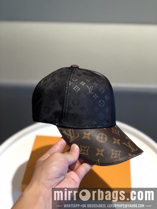 Replica LV cap 071202