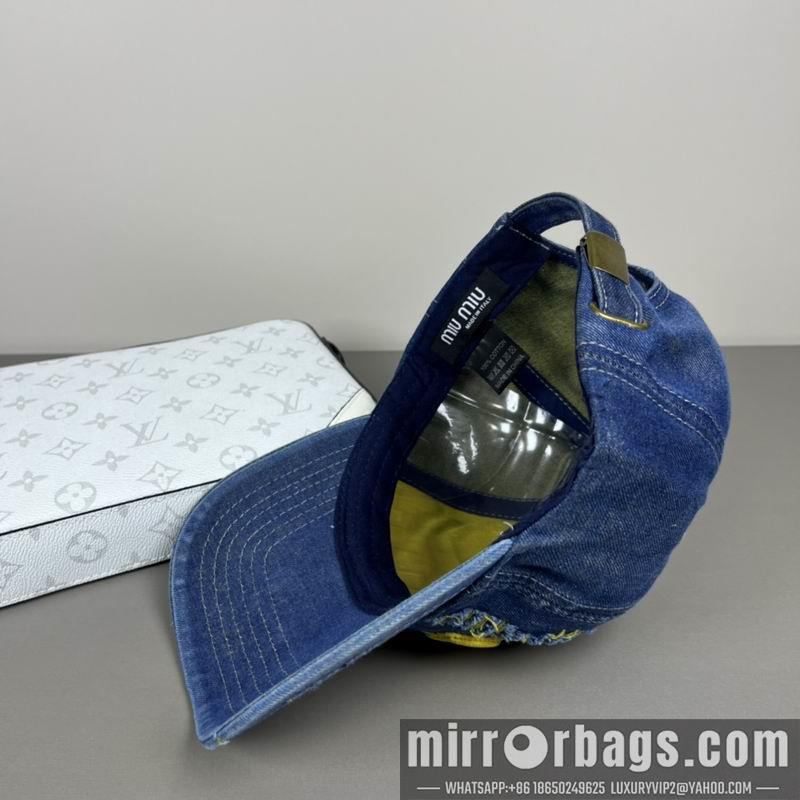 Replica Miumiu cap dx15