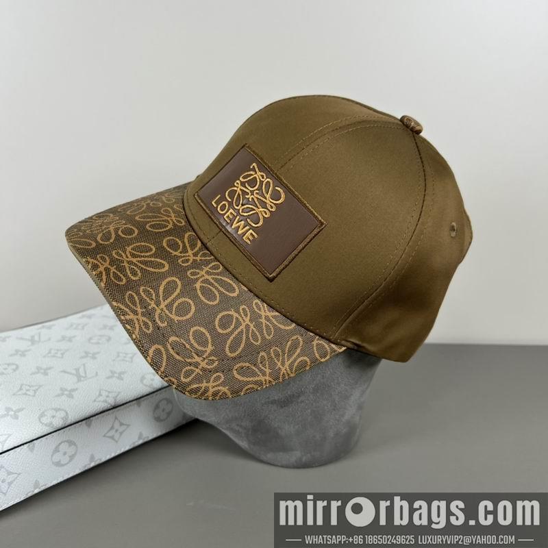 Replica Loewe cap dx37
