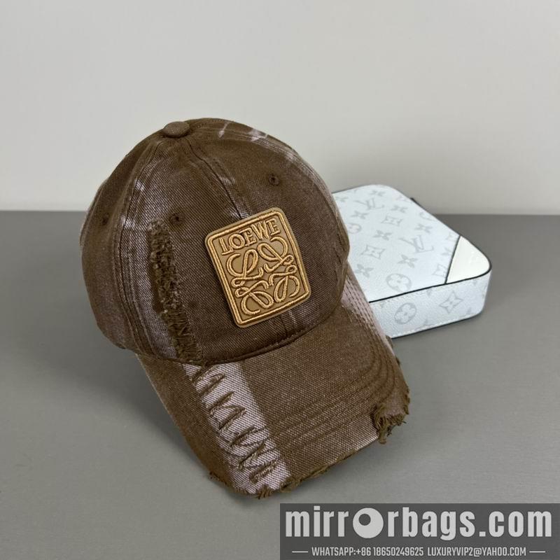 Replica Loewe cap dx42
