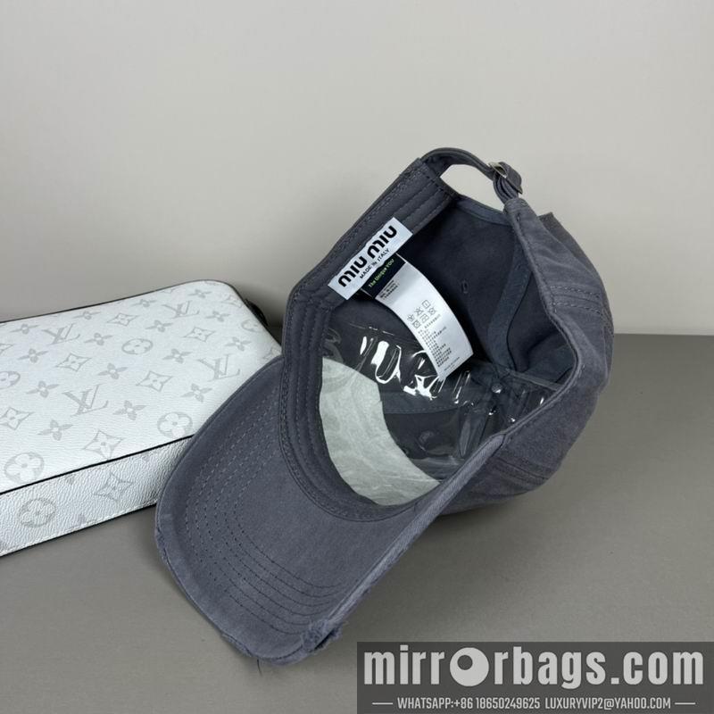 Replica Miumiu cap dx44