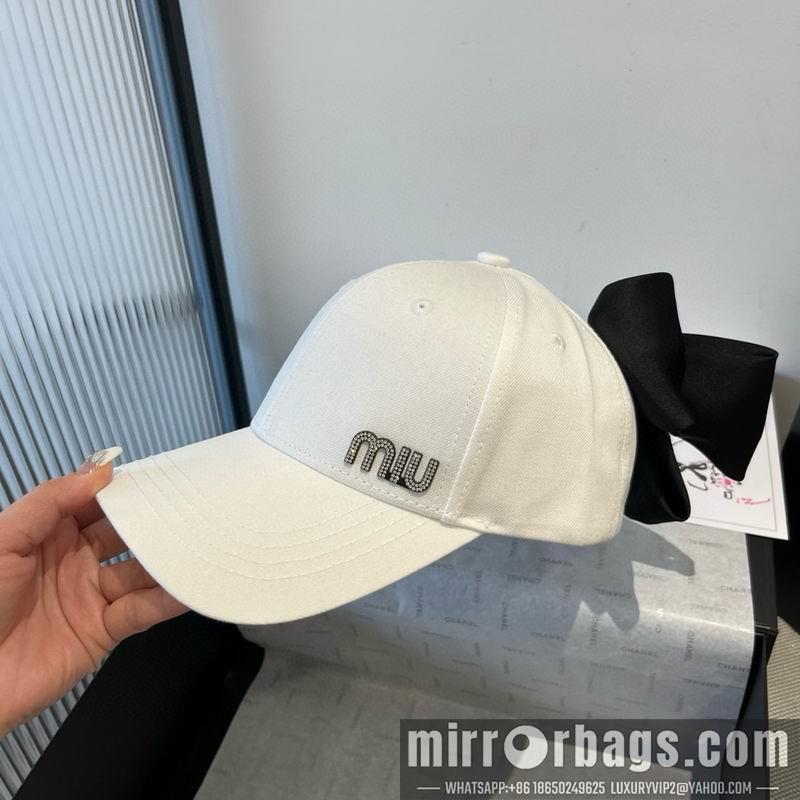 Replica Miumiu cap dx06