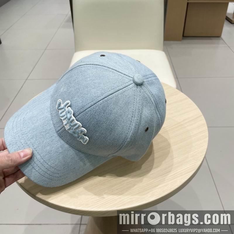 Replica LV cap 041403