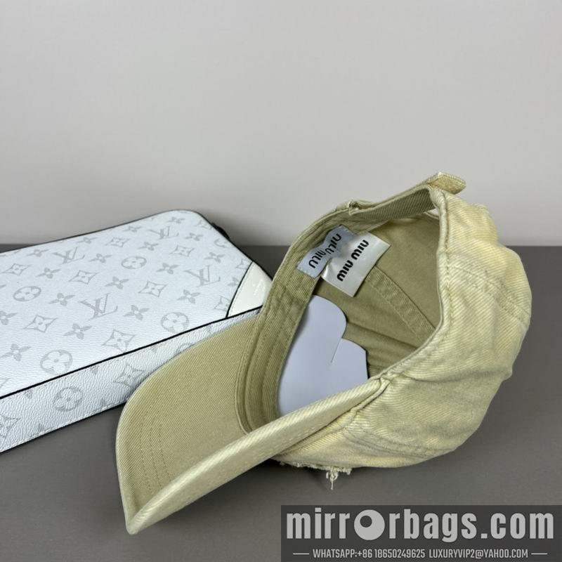 Replica Miumiu cap dx19