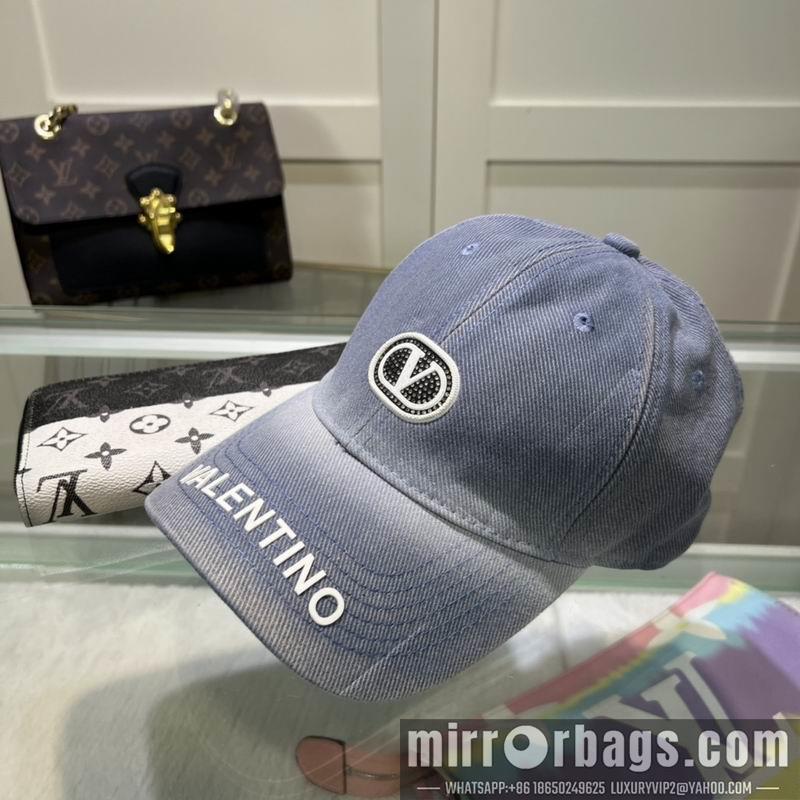 Replica Valentino Hat dx02