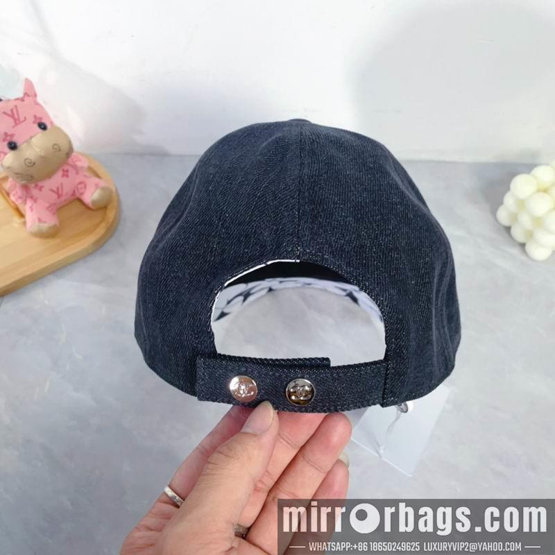 Replica Chanel Cap dx19
