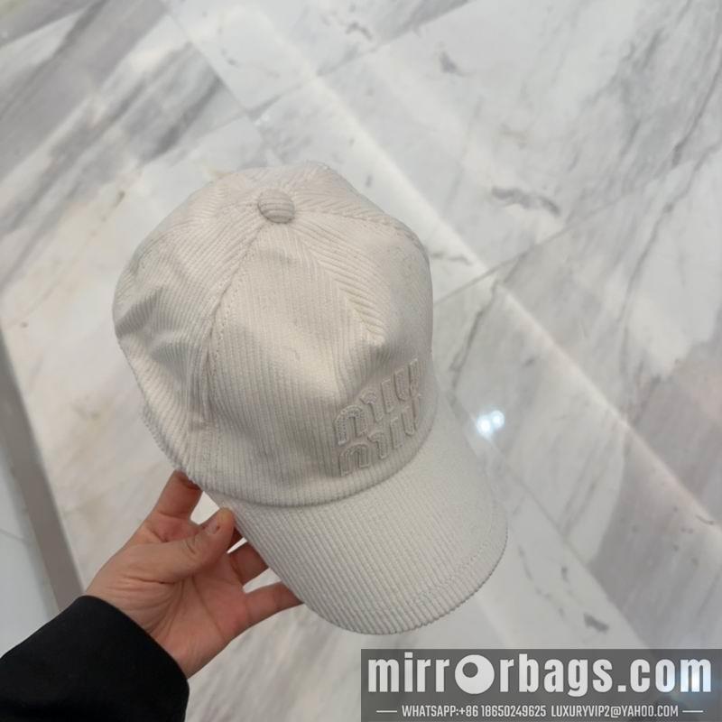 Replica Miumiu Cap dx37