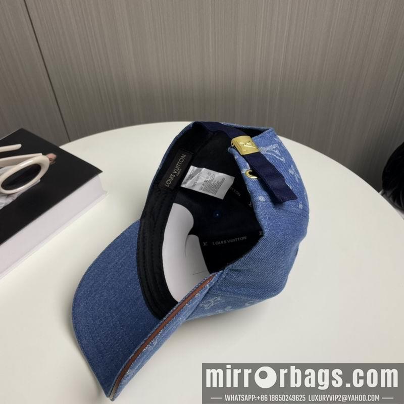 Replica LV cap dx95