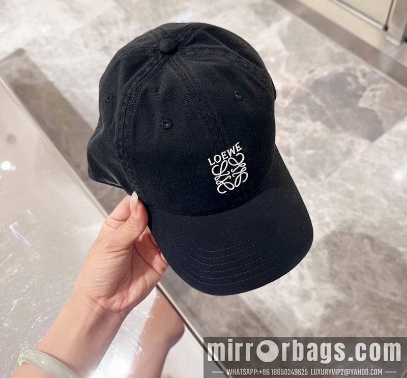 Replica Loewe cap dx56