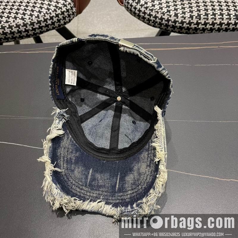 Replica LV cap 071302
