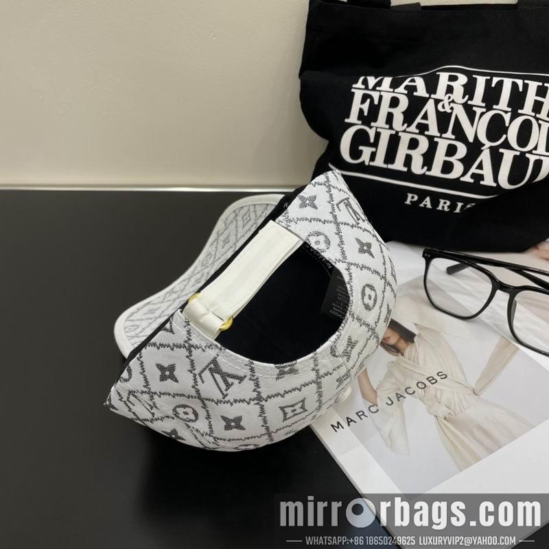 Replica LV Hat 042703