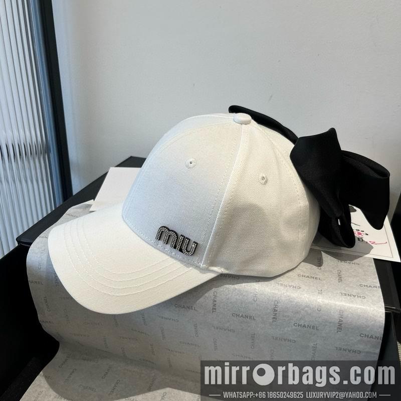 Replica Miumiu cap dx06
