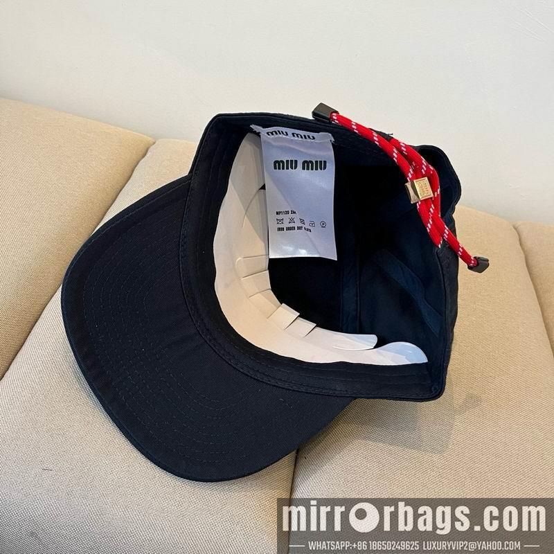 Replica Miumiu Cap dx32