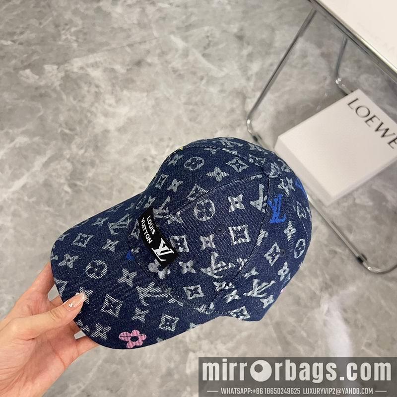 Replica LV cap 082604