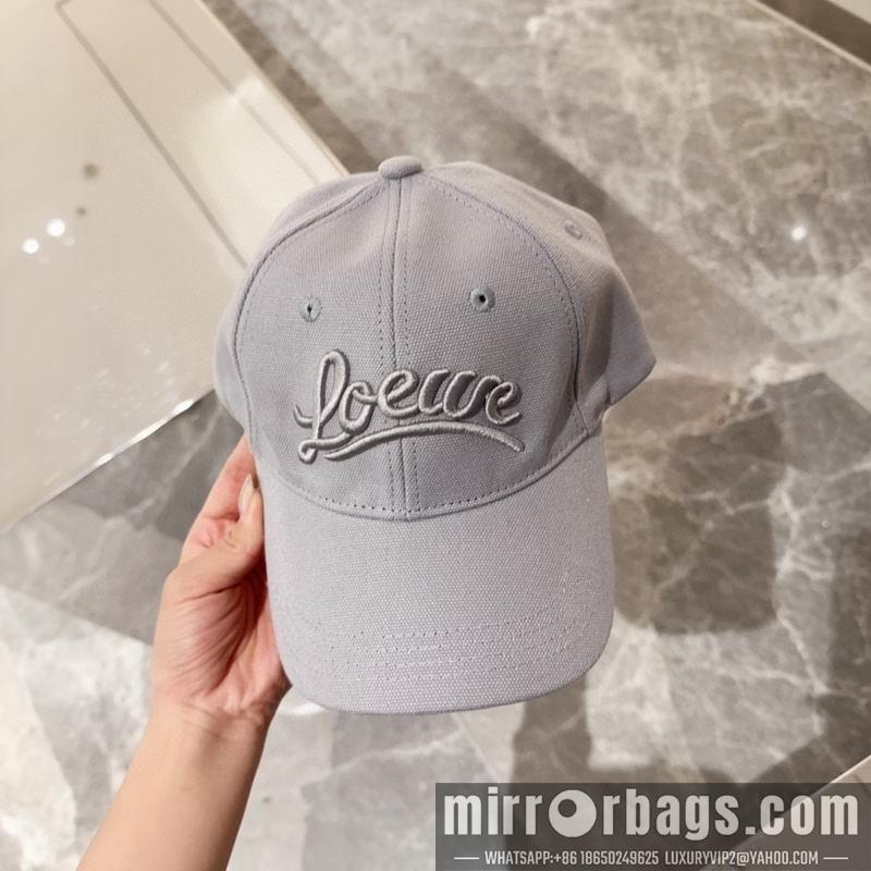 Replica Loewe cap dx44