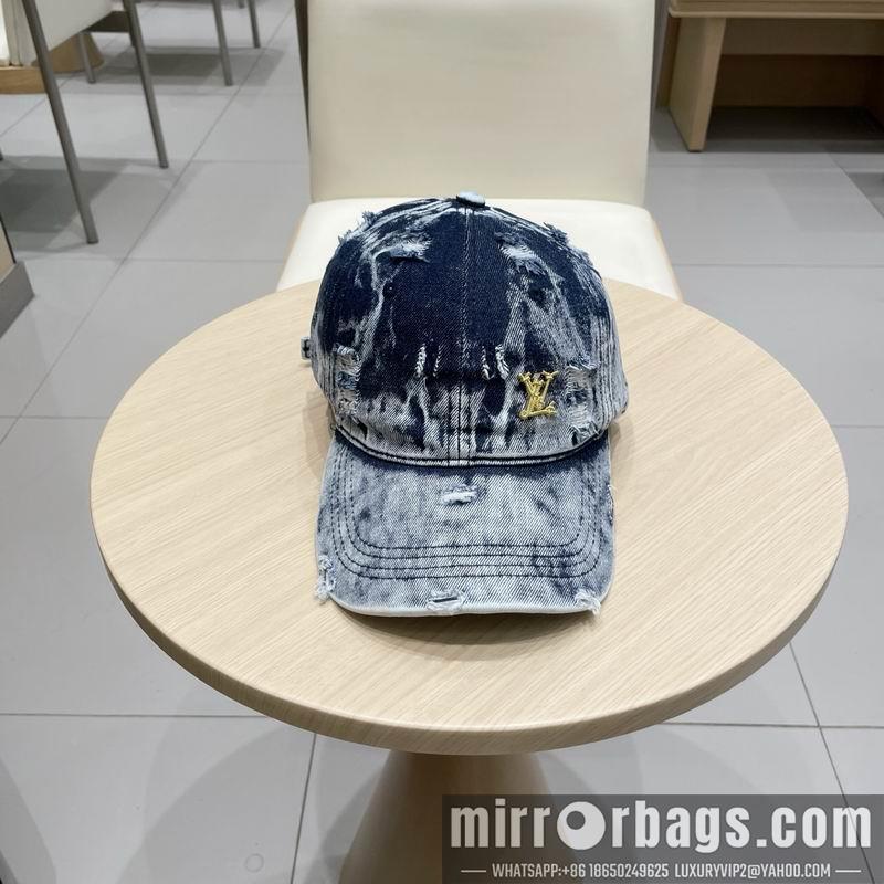 Replica LV Cap 032001