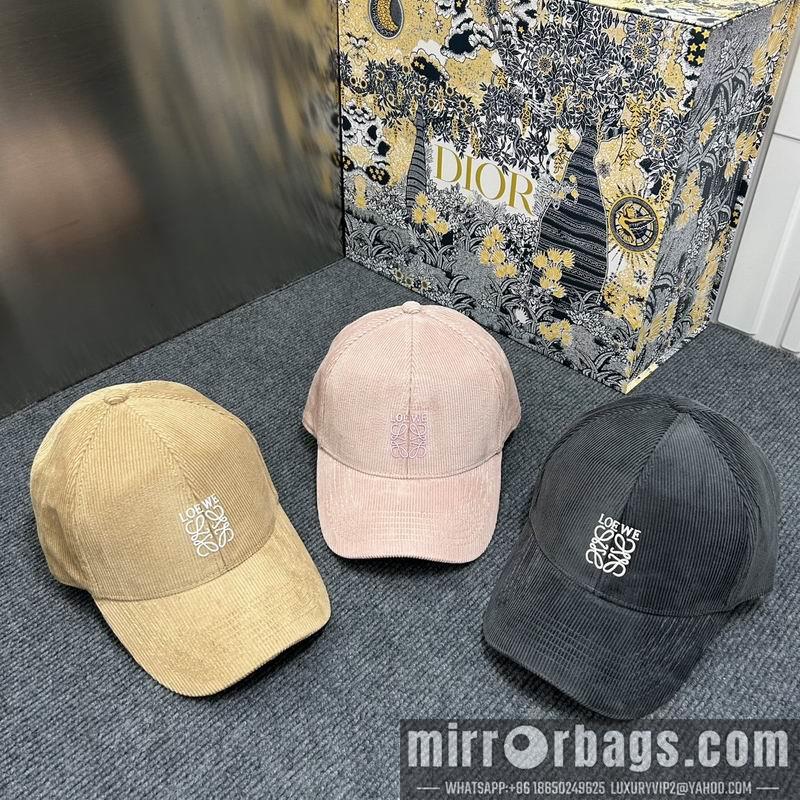 Replica Loewe cap dx31