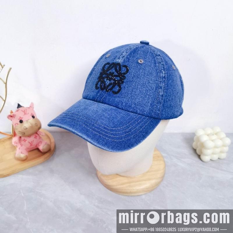 Replica Loewe Cap dx07
