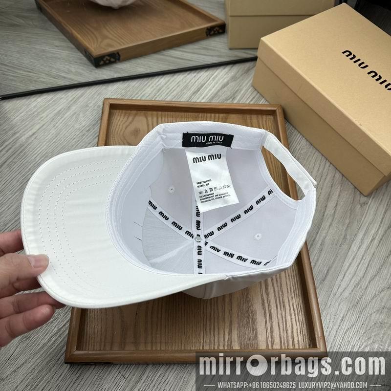 Replica Miumiu cap dx60