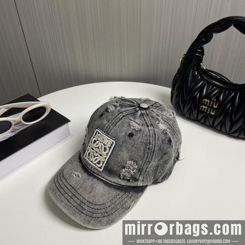 Replica Loewe cap dx50