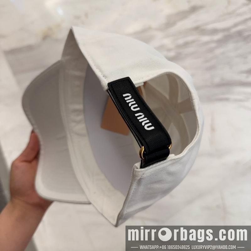 Replica Miumiu Cap dx35