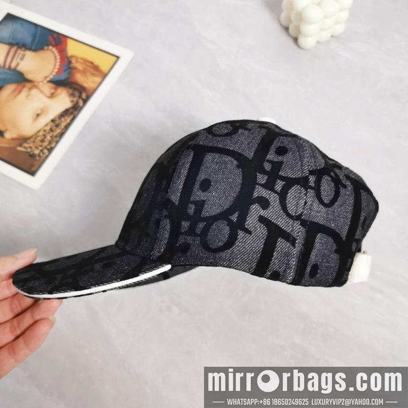 Replica Dior cap dx09