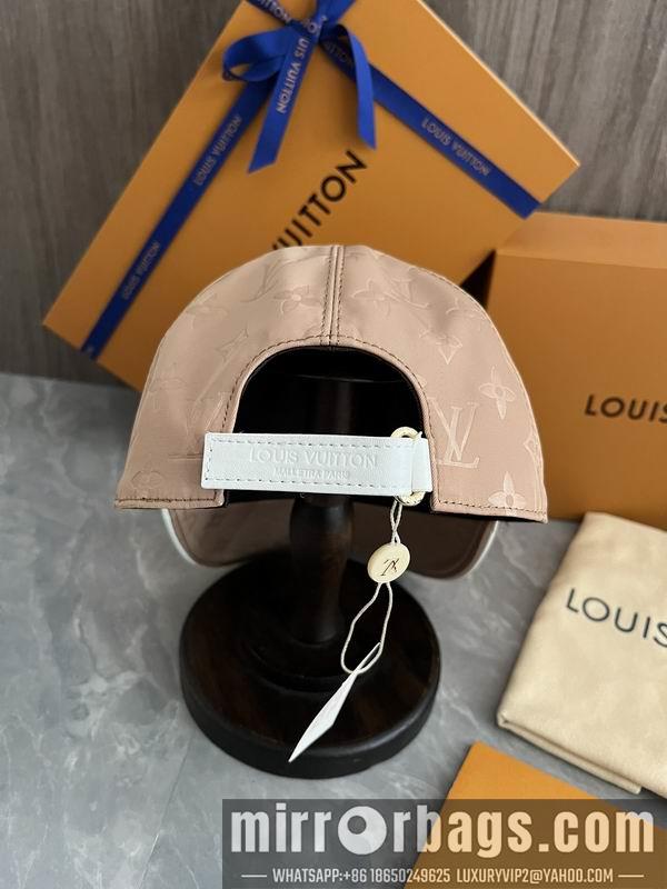 Replica LV cap dx03