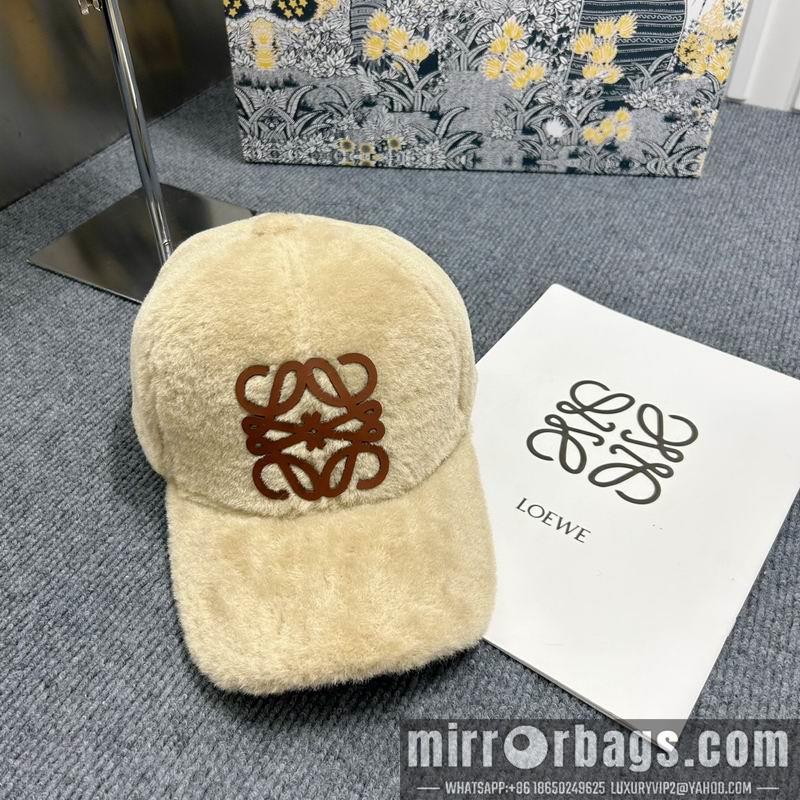 Replica Loewe cap dx32