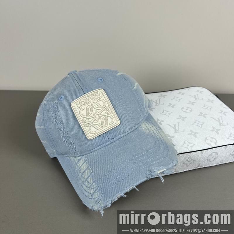 Replica Loewe cap dx42