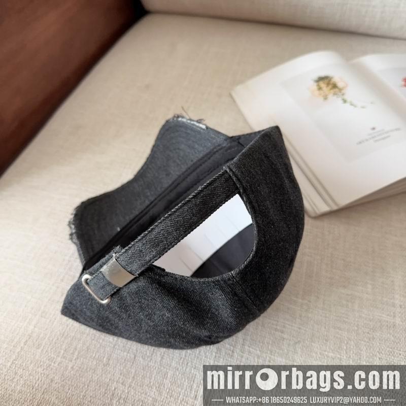 Replica Miumiu cap dx13