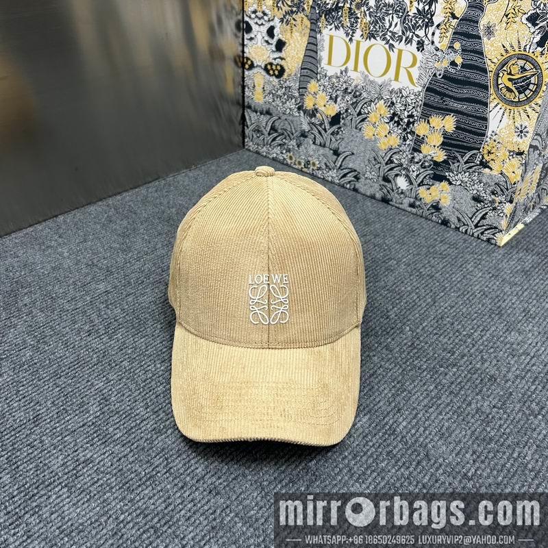 Replica Loewe cap dx31