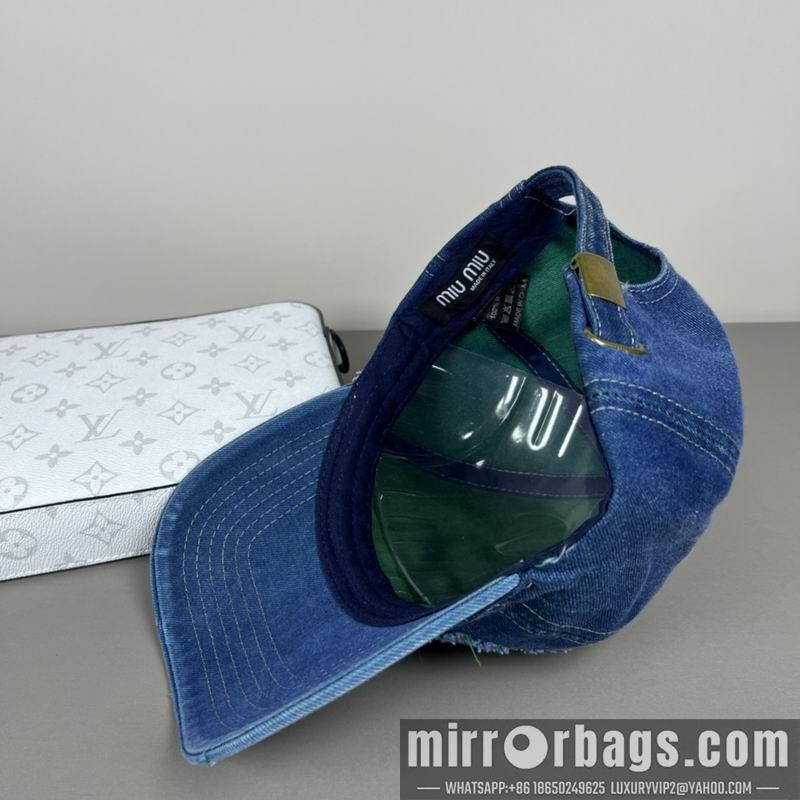Replica Miumiu cap dx15