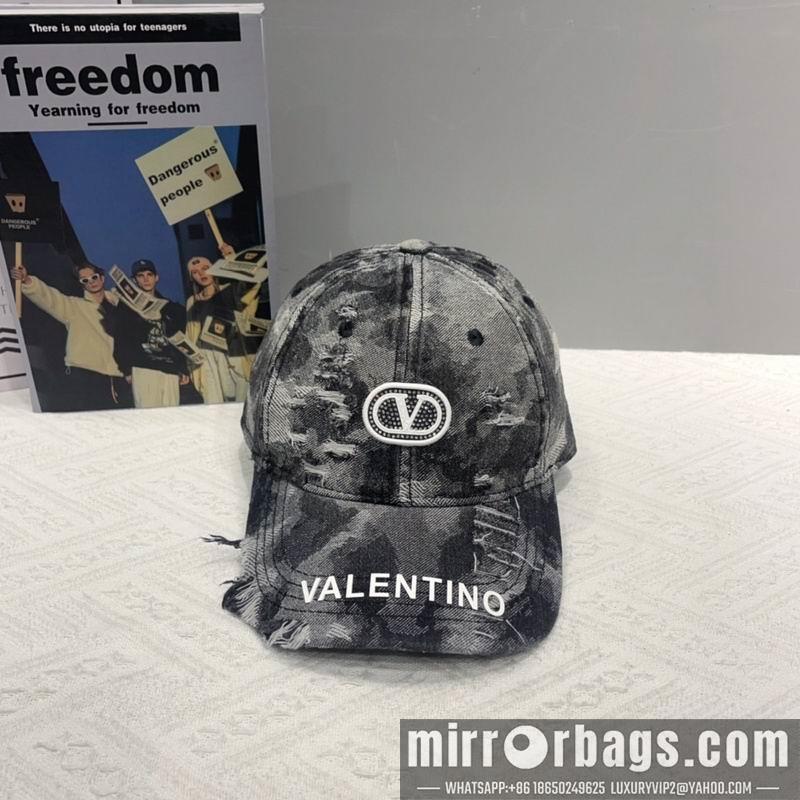Replica Valentino Hat hm01