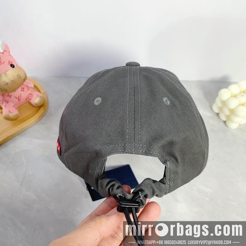 Replica Prada cap dx19