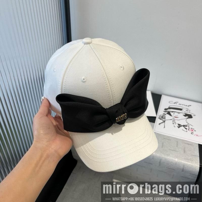Replica Miumiu cap dx05
