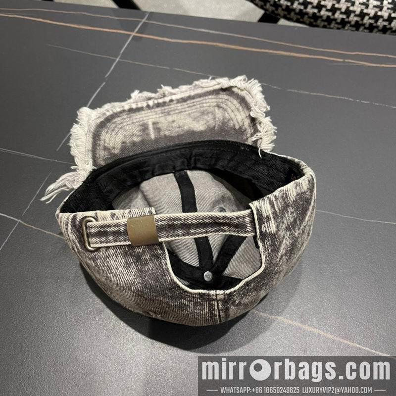 Replica LV cap 071302