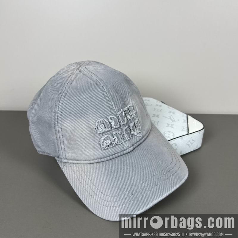 Replica Miumiu cap dx19