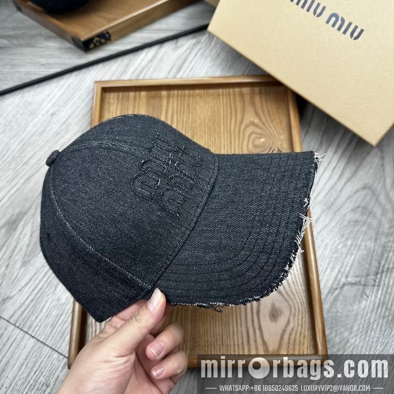 Replica Miumiu cap dx63