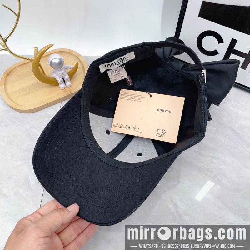 Replica Miumiu cap dx08