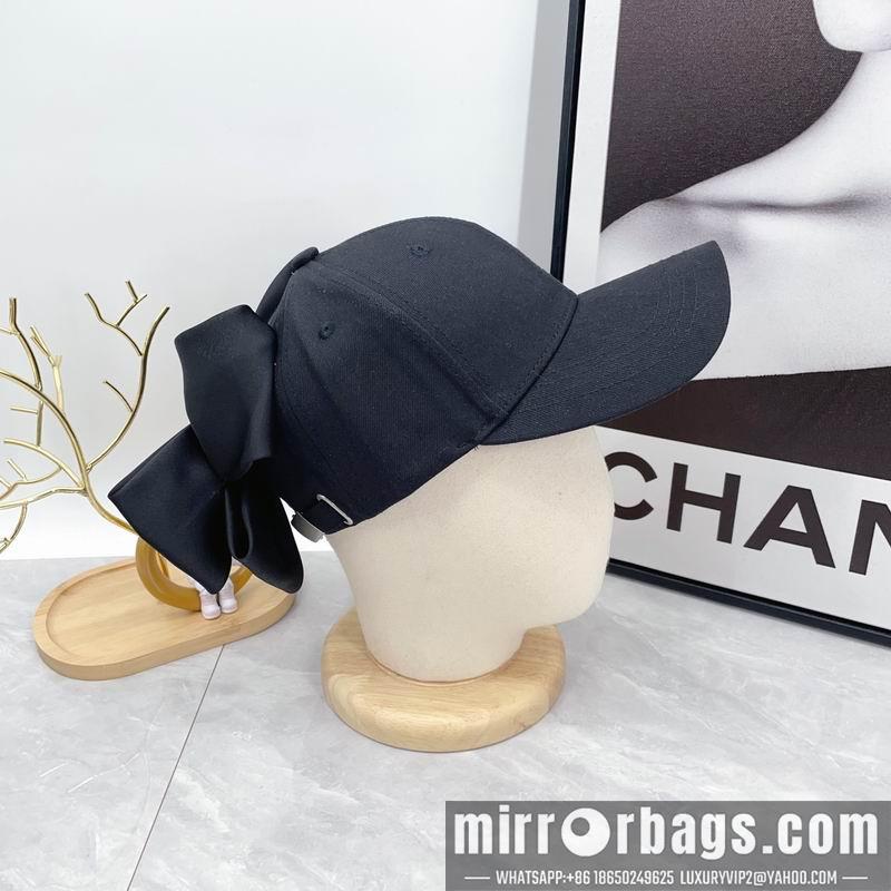 Replica Miumiu cap dx08