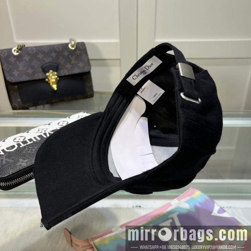 Replica Dior cap dx08
