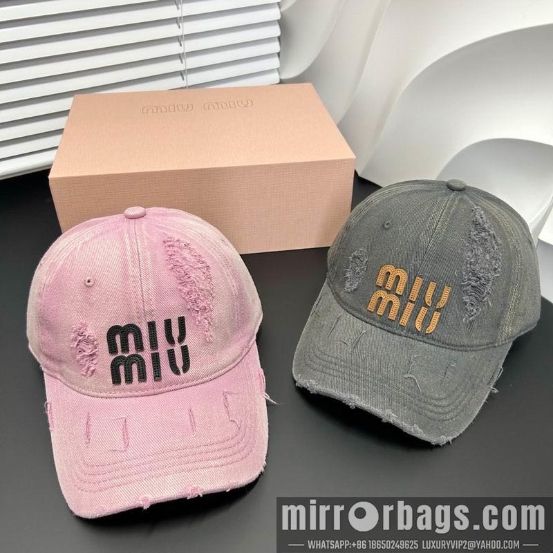 Replica Miumiu cap hm05
