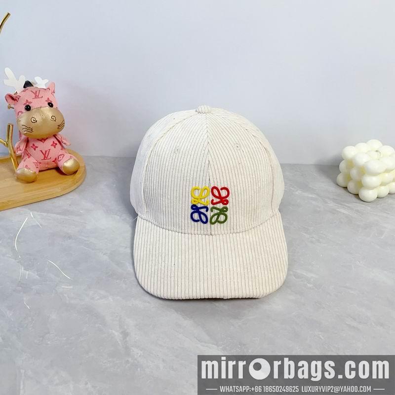Replica Loewe cap dx15
